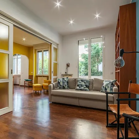Piazza Bologna Apartment *